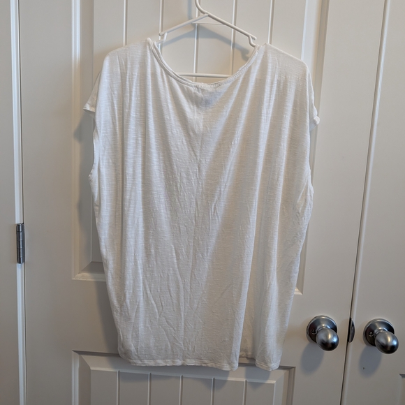 3 For $18 White House Black Market Ivory Top with Black Floral Design - Picture 4 of 4